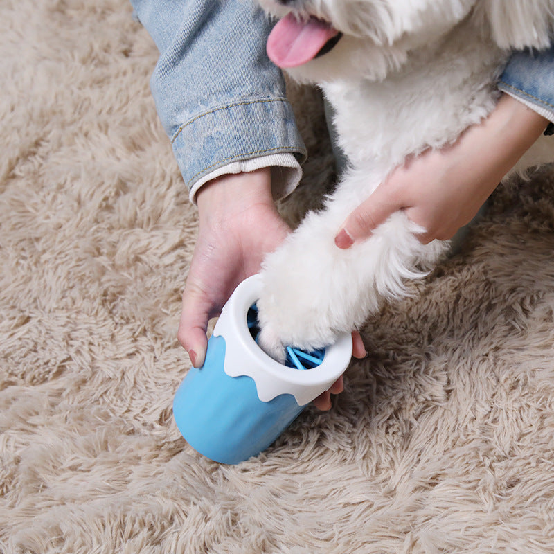 Dog foot cleaning supplies